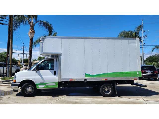 2017 CHEVROLET Express