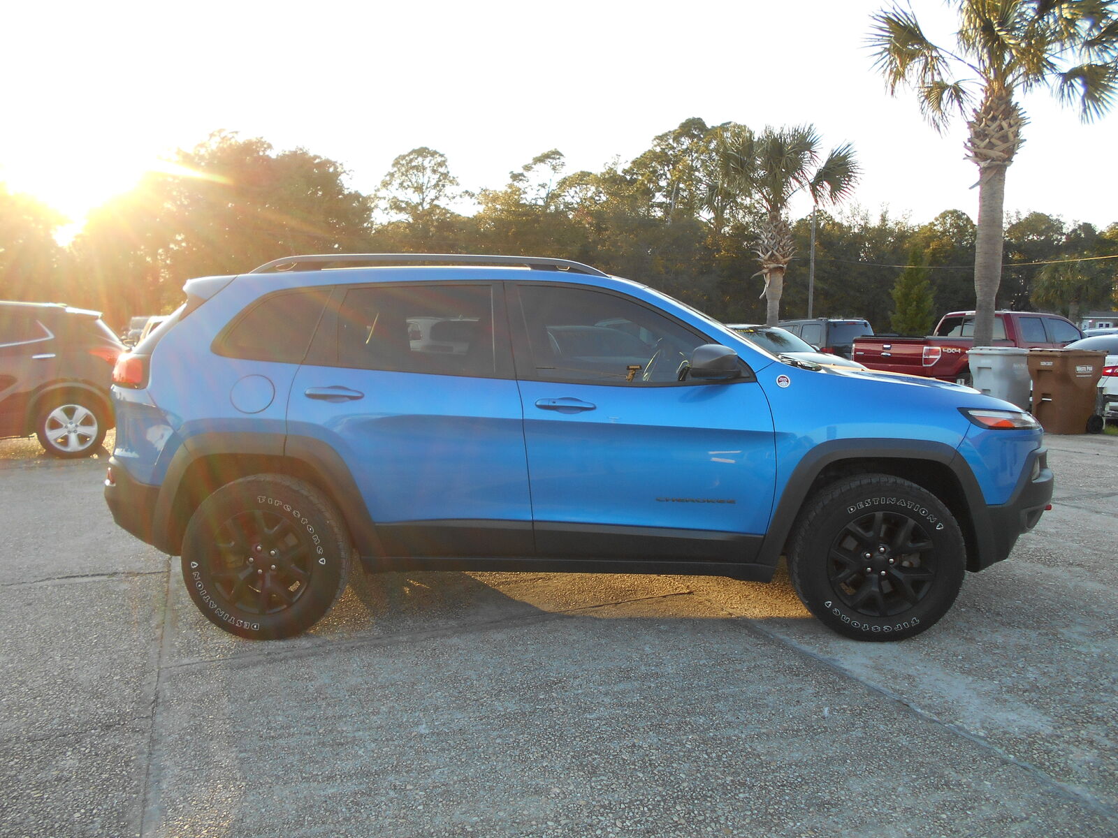 2018 JEEP Cherokee