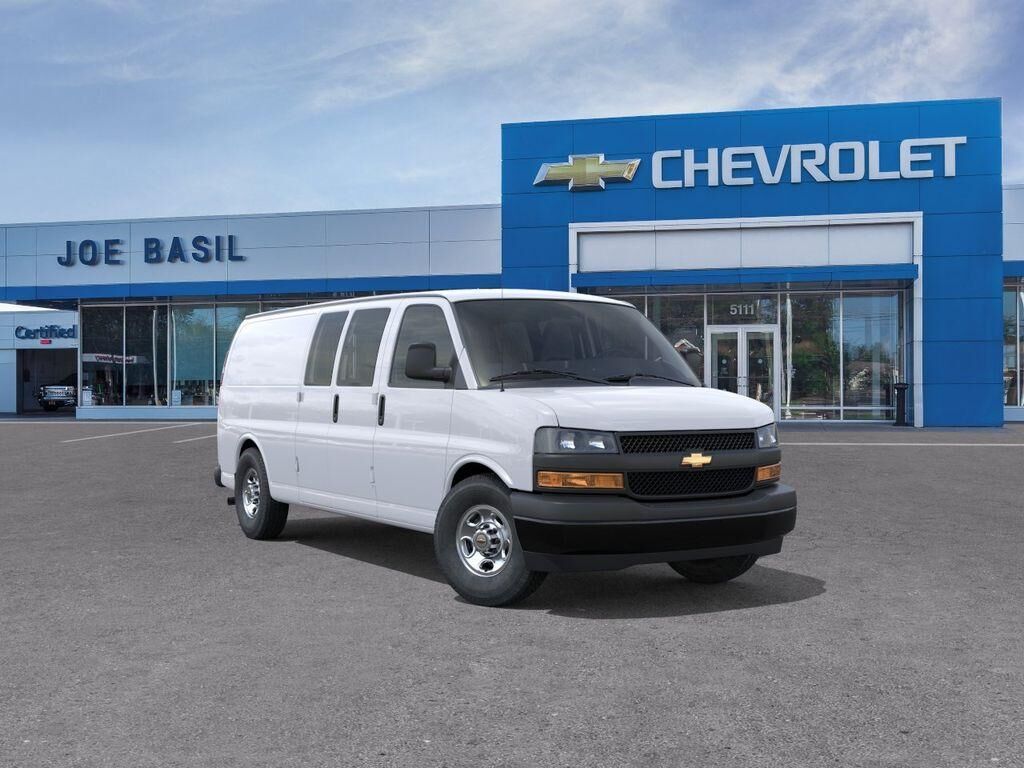 2026 CHEVROLET Express