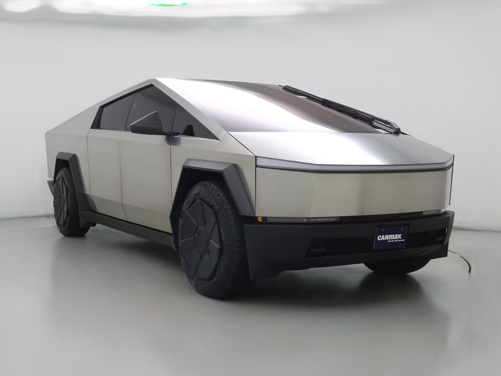 2024 TESLA Cybertruck