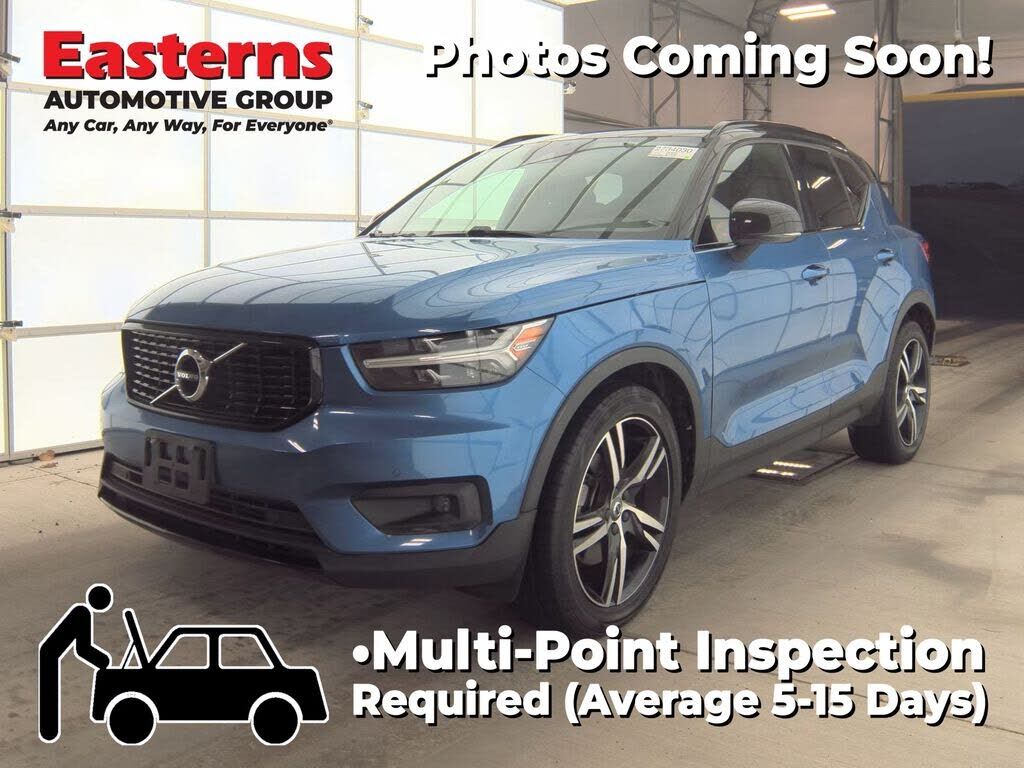 2020 VOLVO XC40