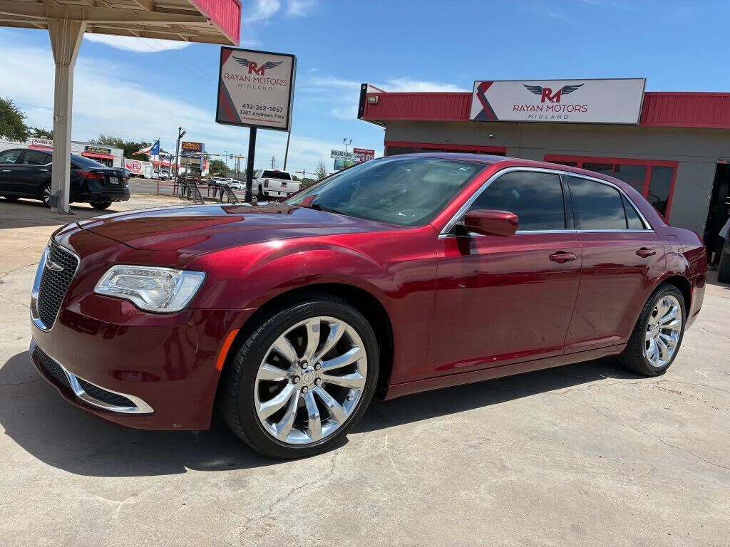 2016 CHRYSLER 300