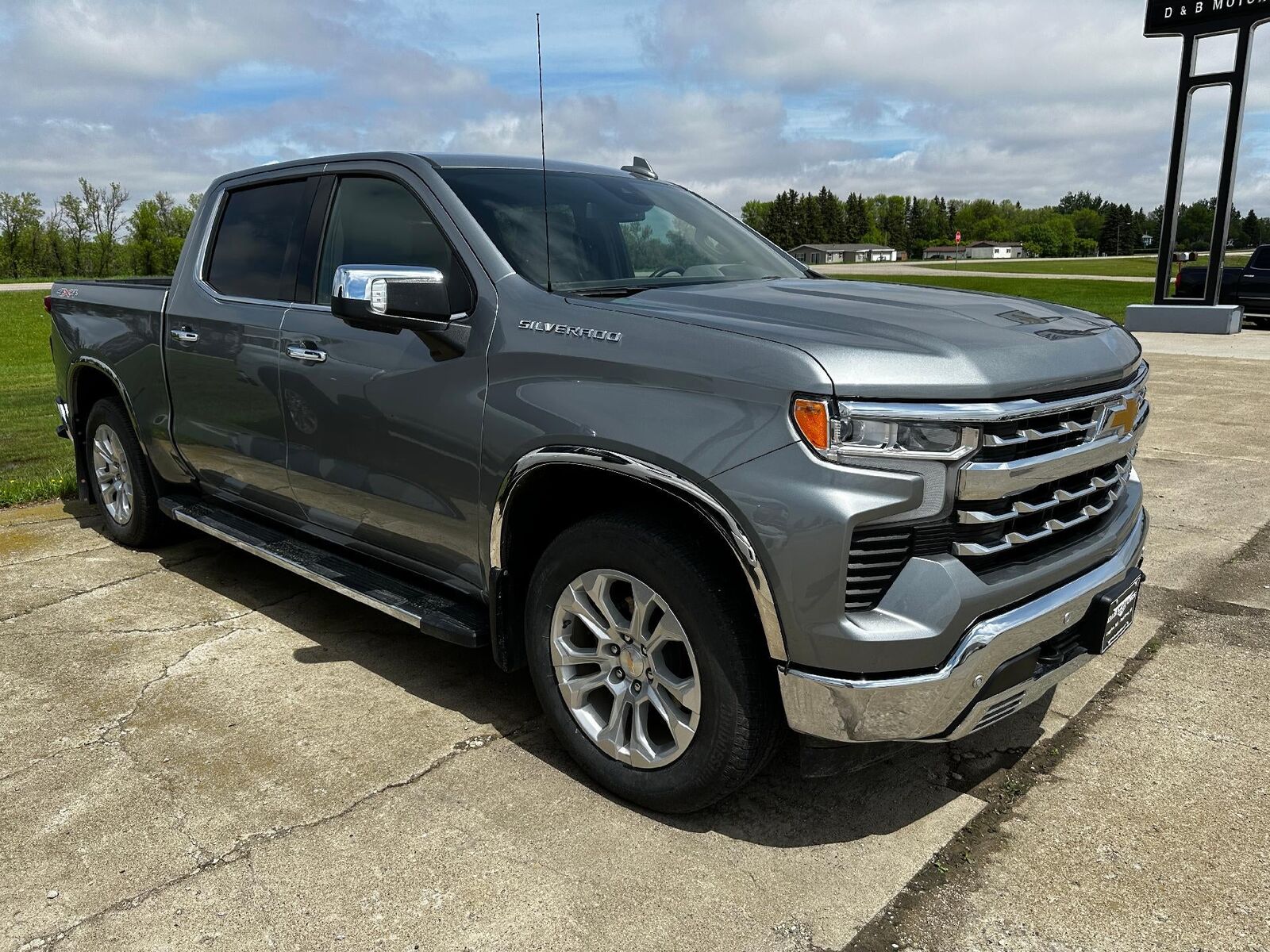 2023 CHEVROLET Silverado