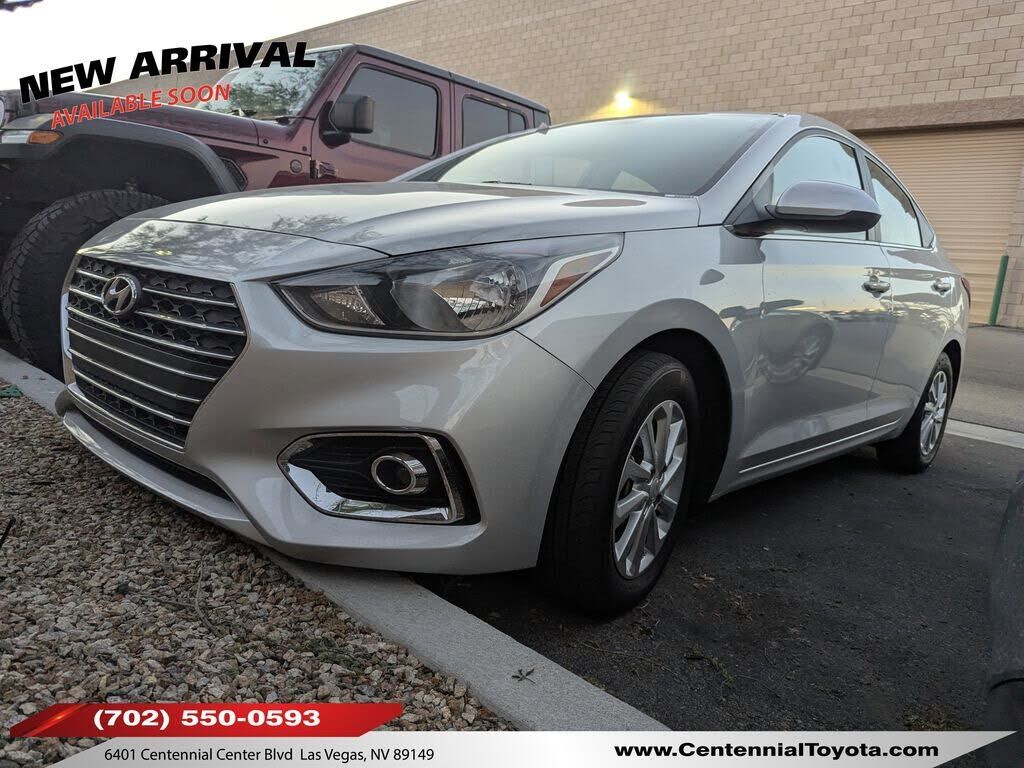 2022 HYUNDAI Accent