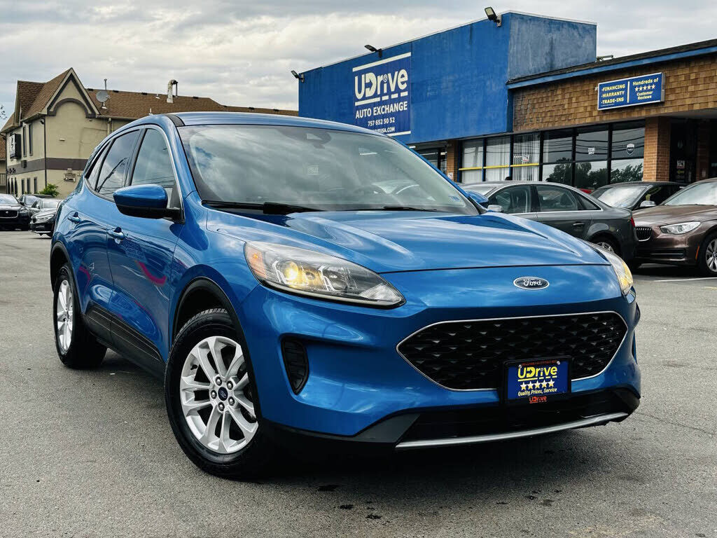 2020 FORD Escape