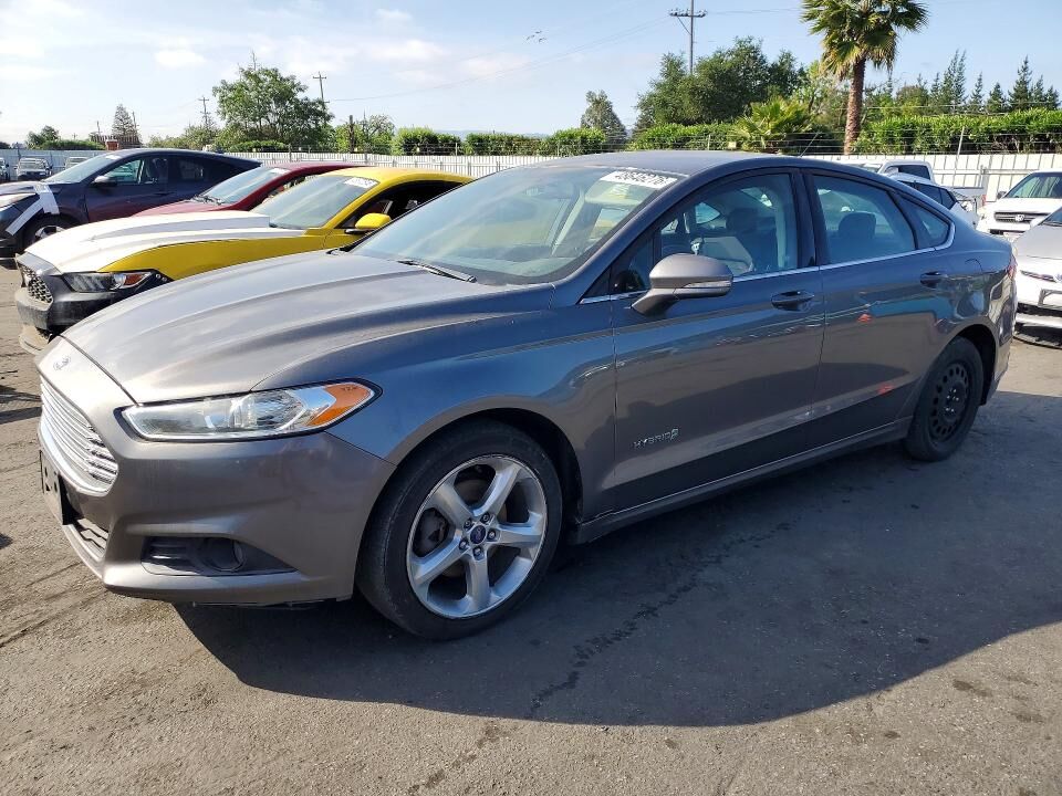2013 FORD Fusion