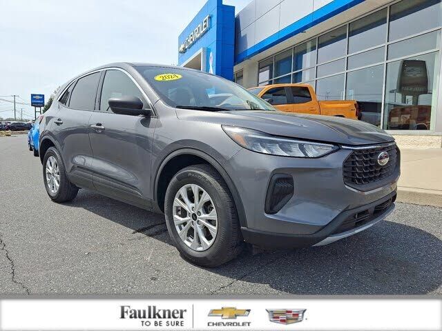 2024 FORD Escape