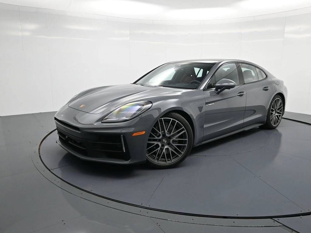 2026 PORSCHE Panamera