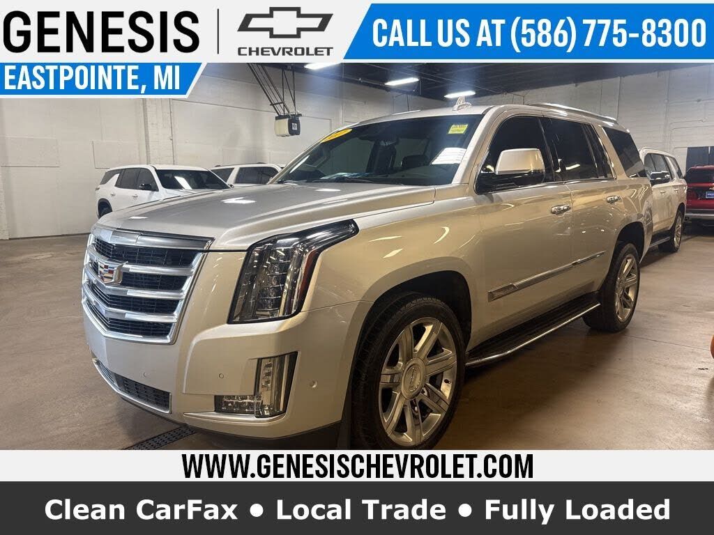 2017 CADILLAC Escalade