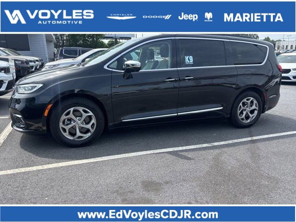 2022 CHRYSLER Pacifica