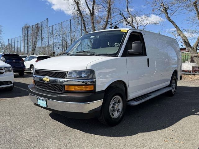 2024 CHEVROLET Express