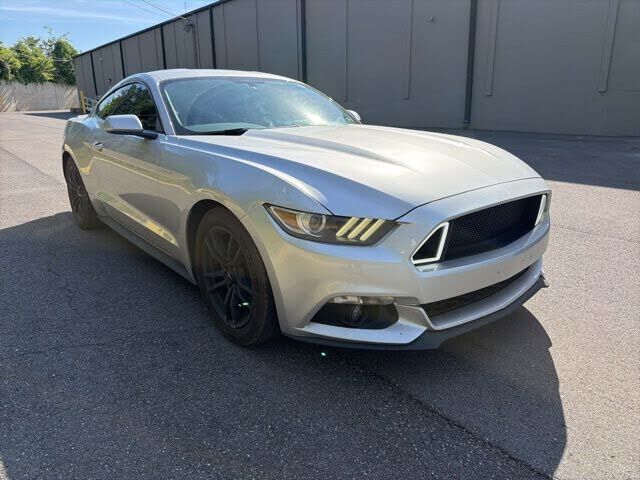 2017 FORD Mustang