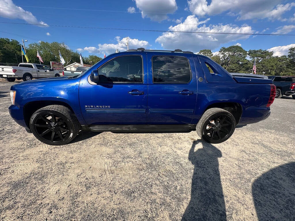 2013 CHEVROLET Avalanche