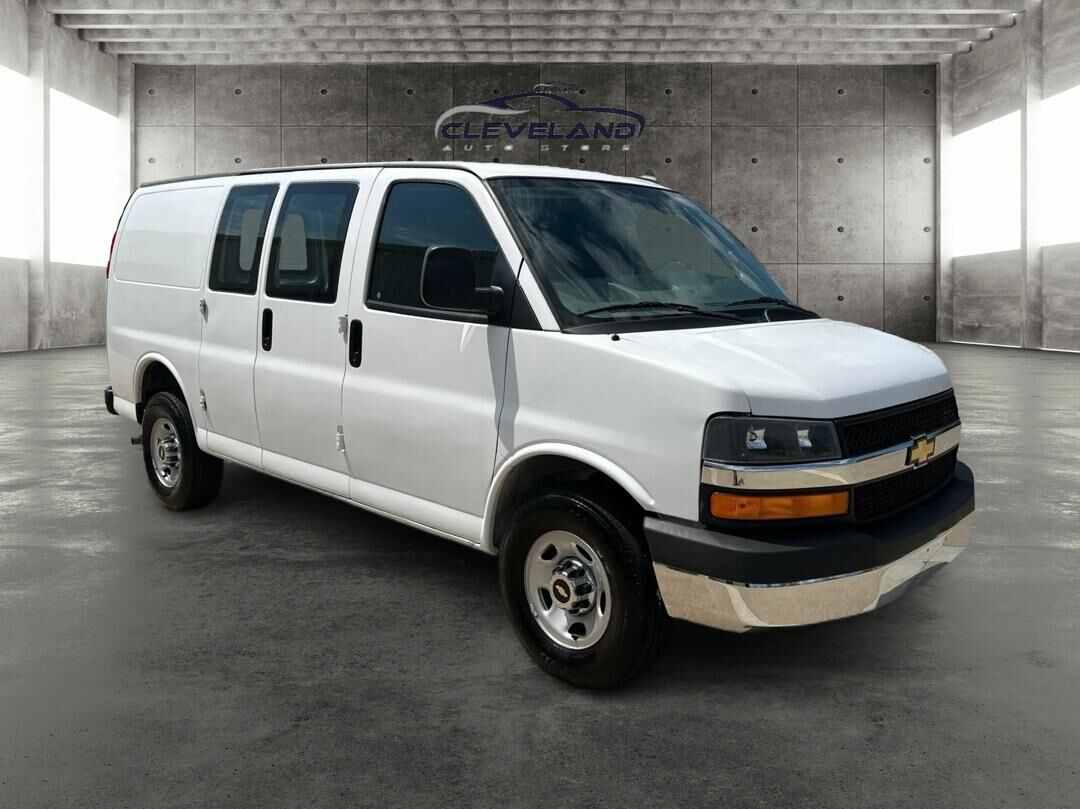 2022 CHEVROLET Express
