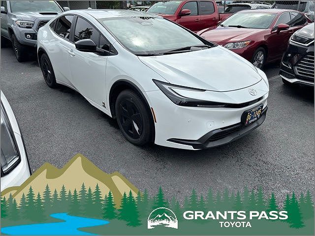 2024 TOYOTA PRIUS