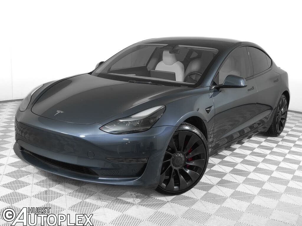 2023 TESLA Model 3