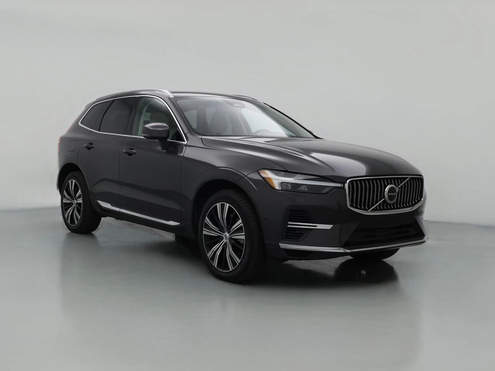 2022 VOLVO XC60