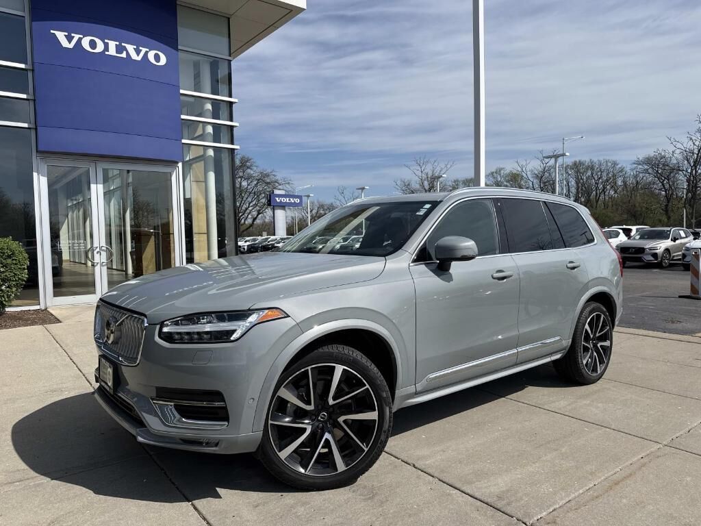 2024 VOLVO XC90