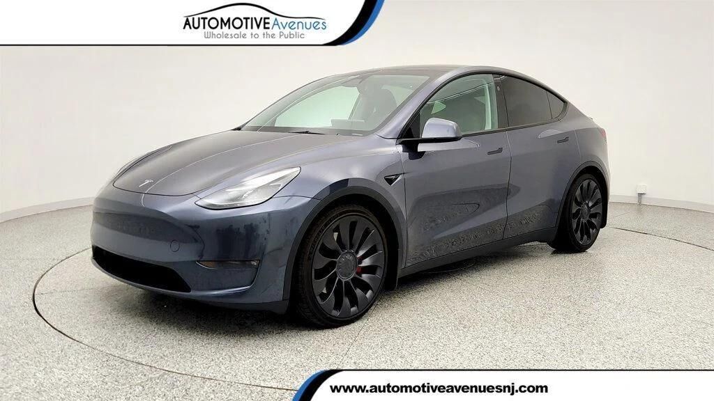 2023 TESLA Model Y