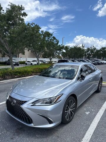 2024 LEXUS ES