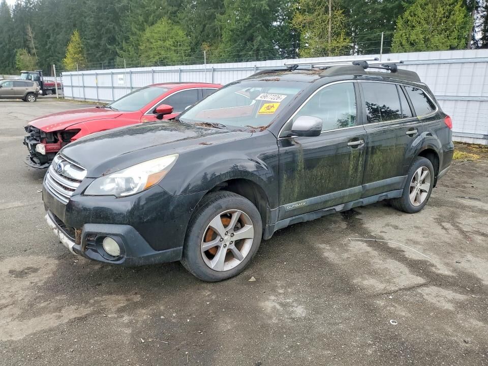 2013 SUBARU Outback