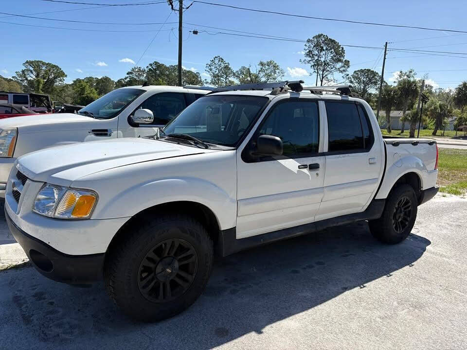 2004 FORD Explorer