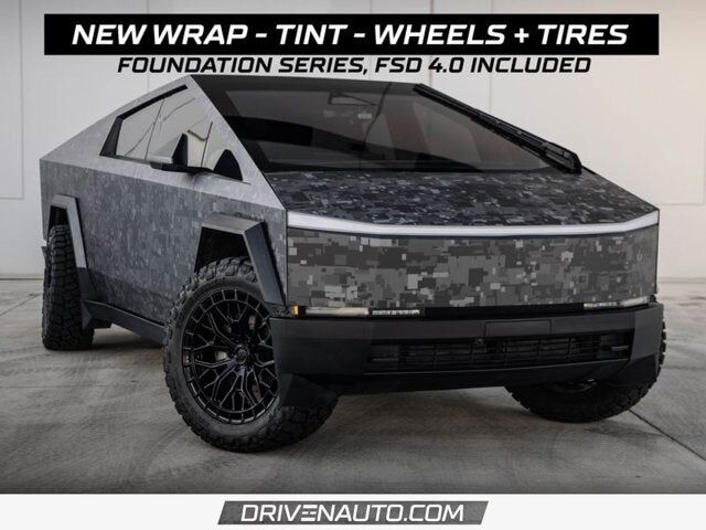 2024 TESLA Cybertruck