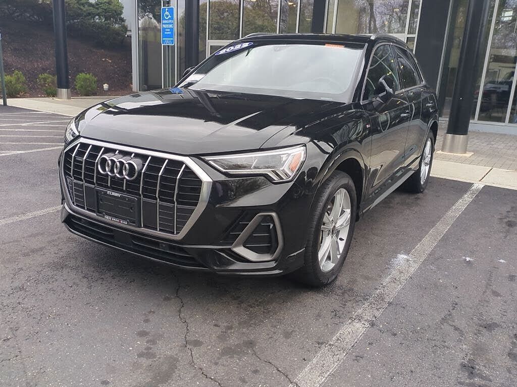 2022 AUDI Q3