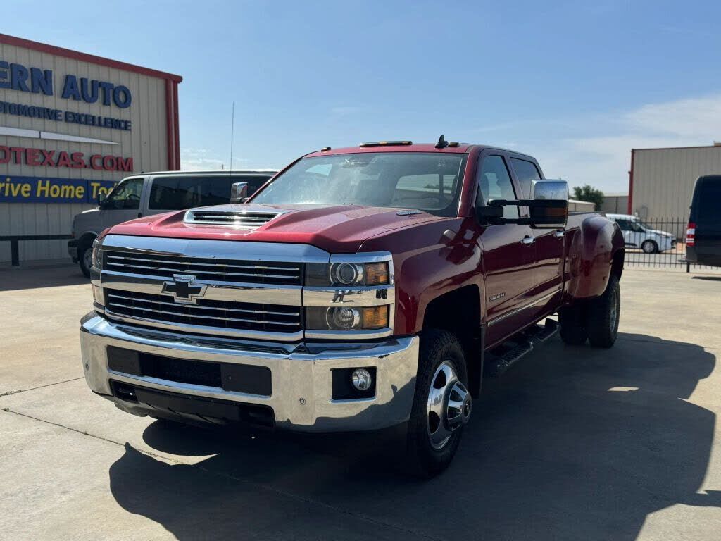 2018 CHEVROLET Silverado