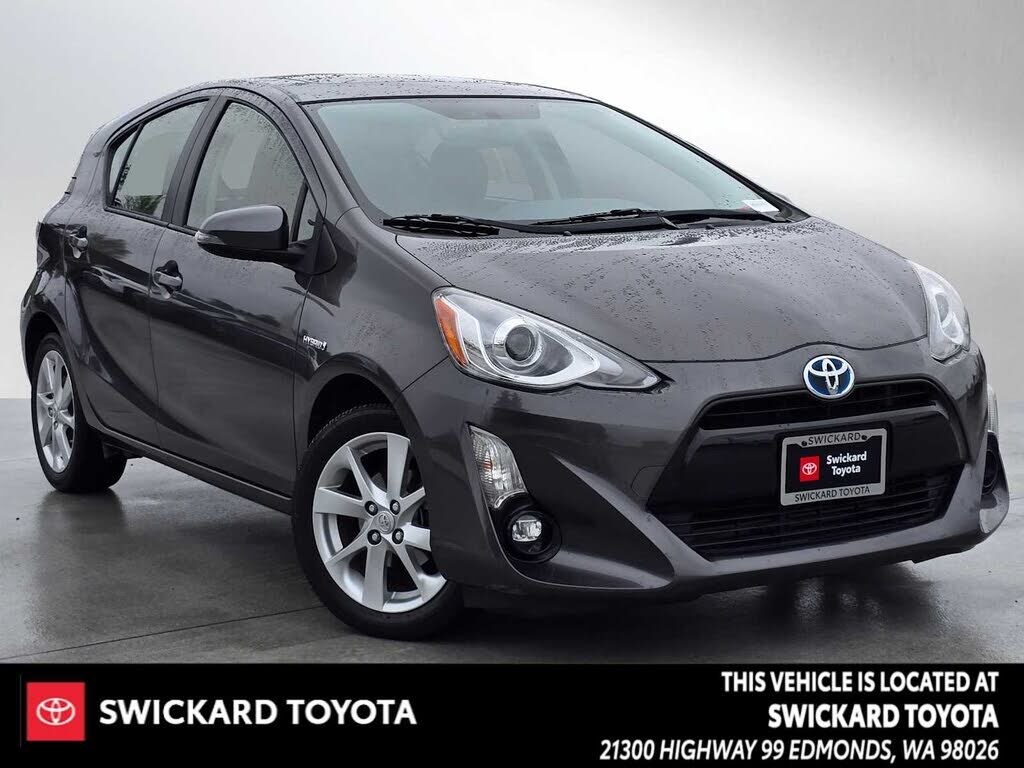 2015 TOYOTA Prius