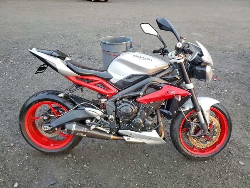 2015 TRIUMPH Street Triple