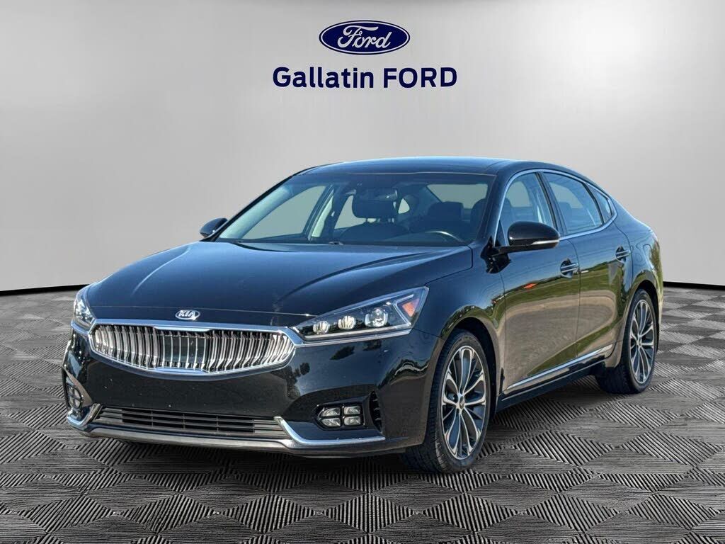 2019 KIA Cadenza