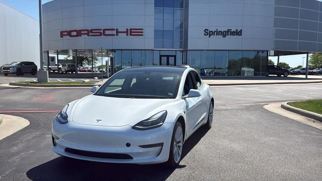 2020 TESLA Model 3