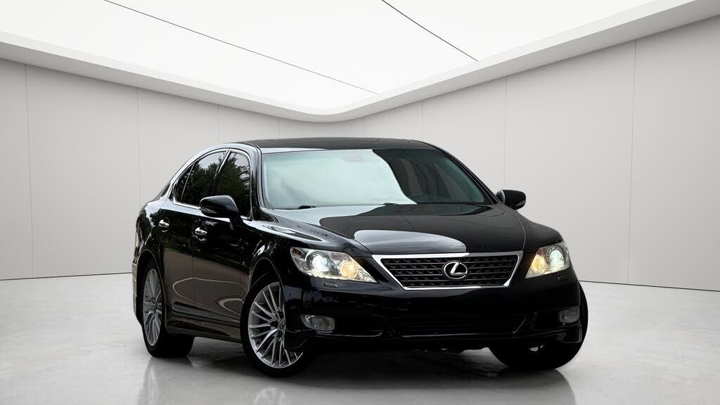 2011 LEXUS LS