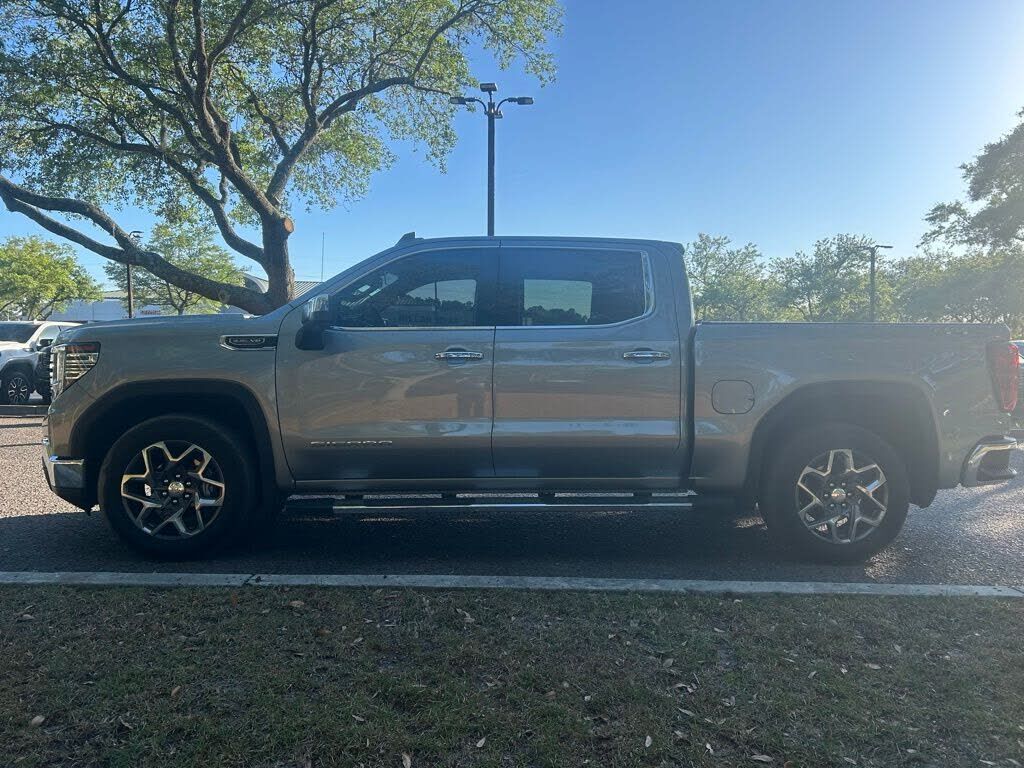 2023 GMC Sierra