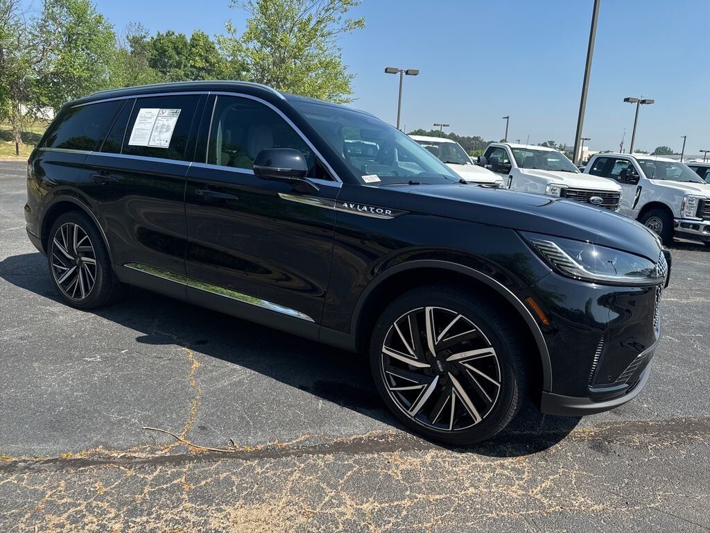 2025 LINCOLN Aviator