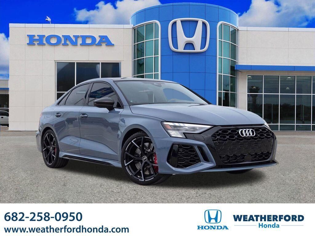2023 AUDI RS3