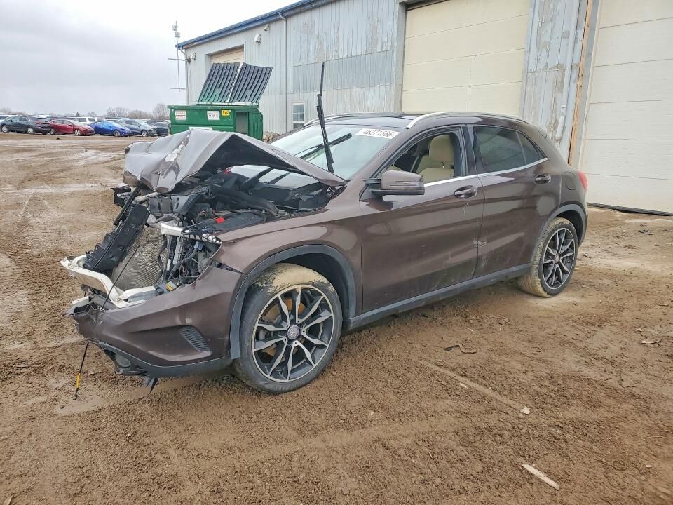 2015 MERCEDES-BENZ GLA-Class