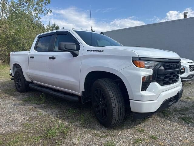 2024 CHEVROLET Silverado