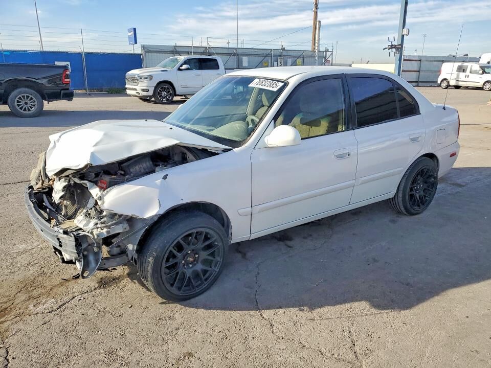 2003 HYUNDAI Accent