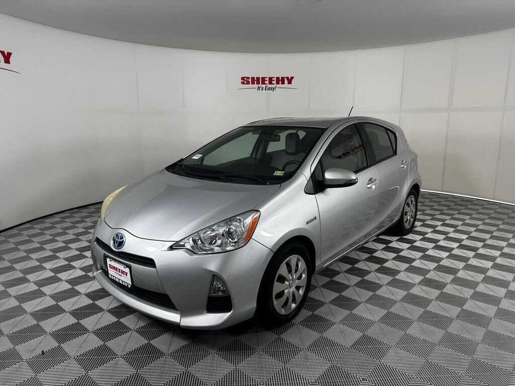 2012 TOYOTA Prius