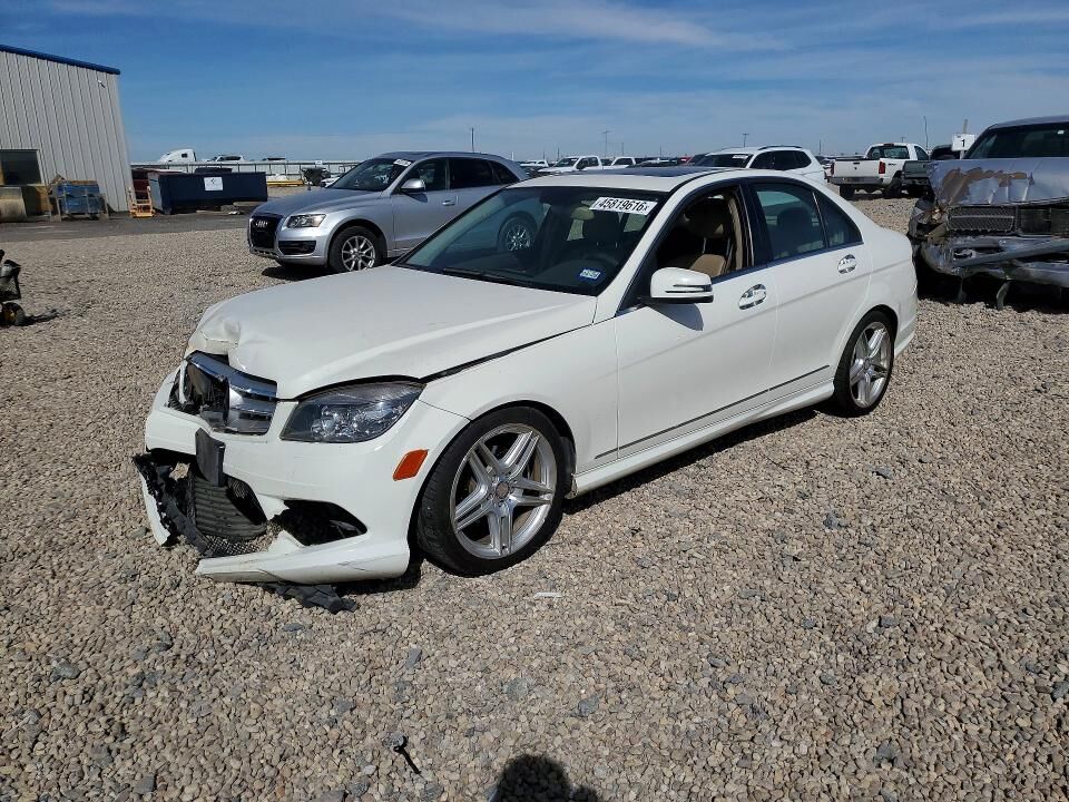 2011 MERCEDES-BENZ C-Class