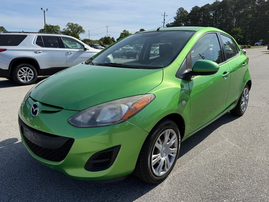 2011 MAZDA Mazda2