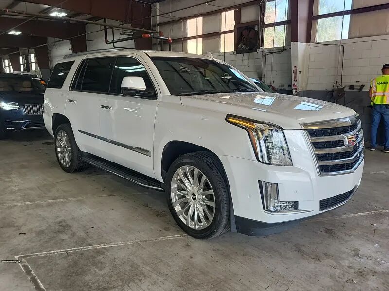 2018 CADILLAC Escalade