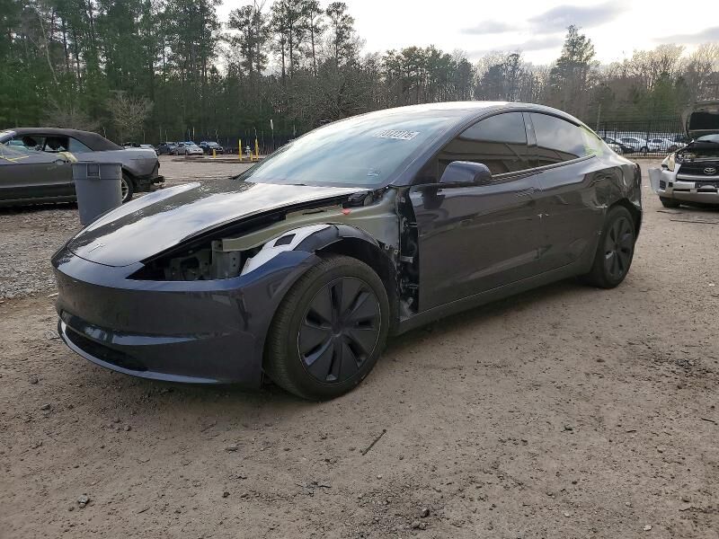 2025 TESLA Model 3