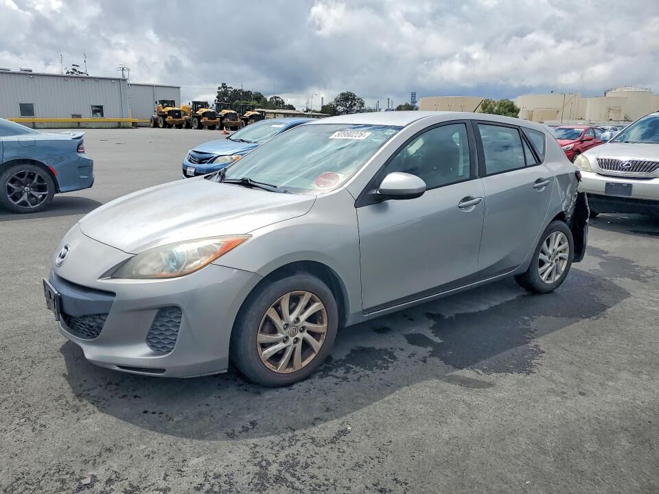 2012 MAZDA Mazda3