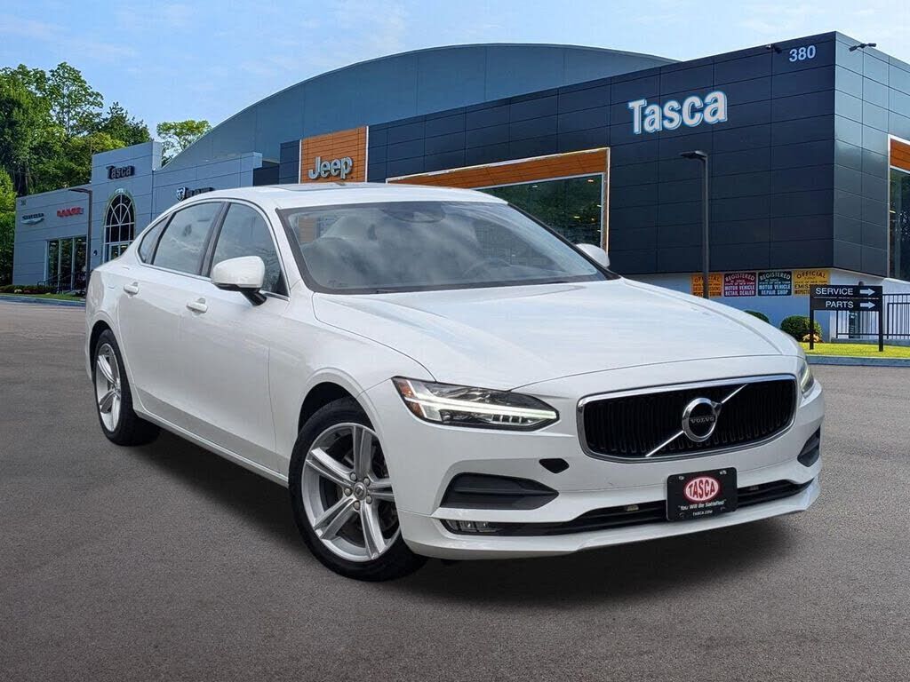 2018 VOLVO S90