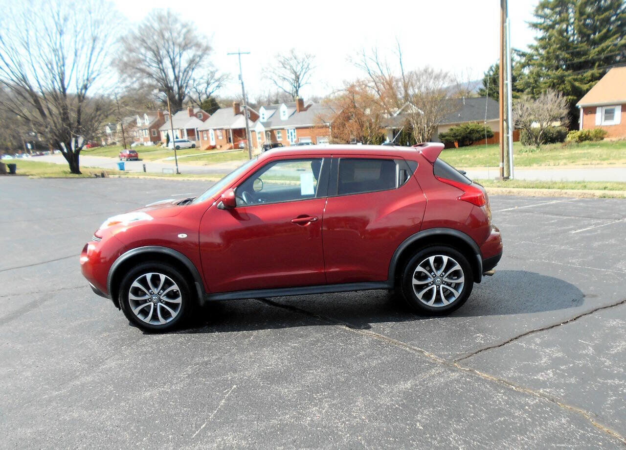 2011 NISSAN Juke