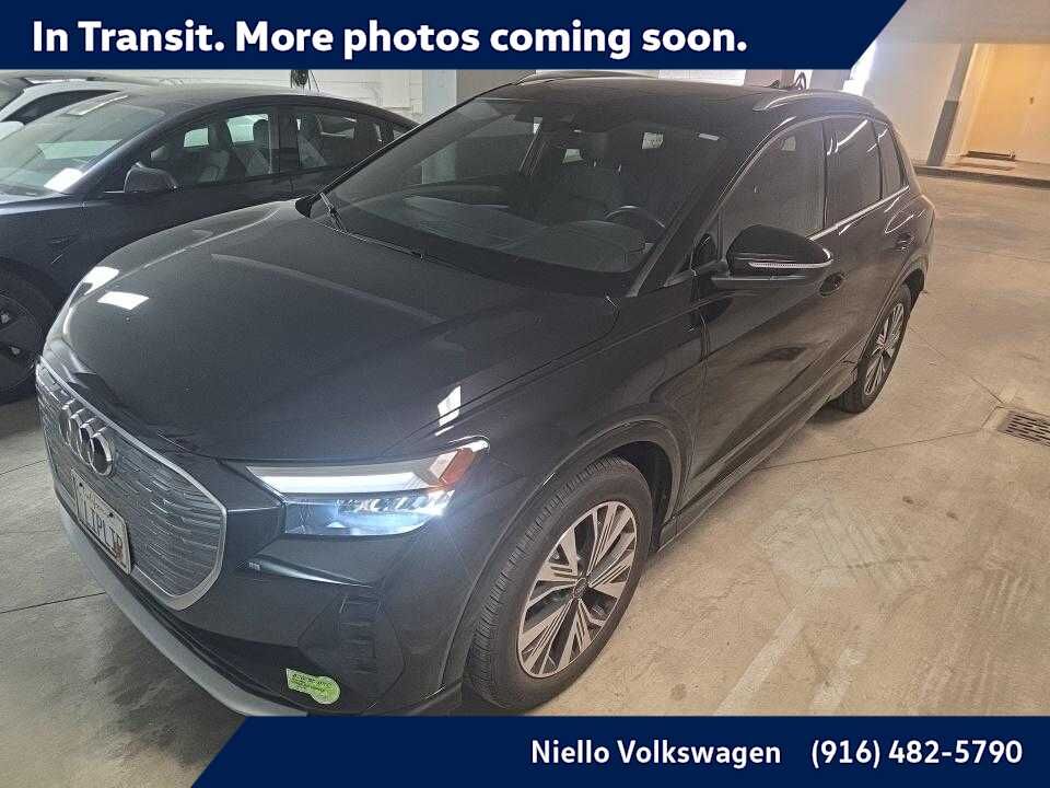 2023 AUDI Q4