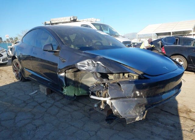 2024 TESLA Model 3